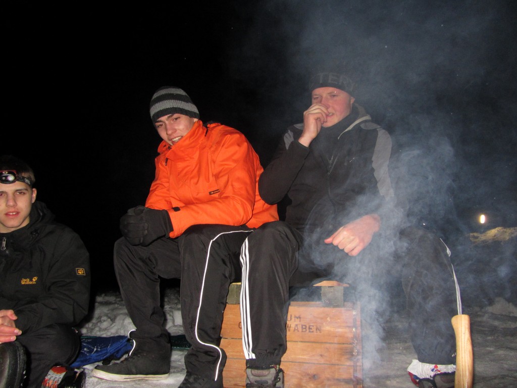 Am Lagerfeuer